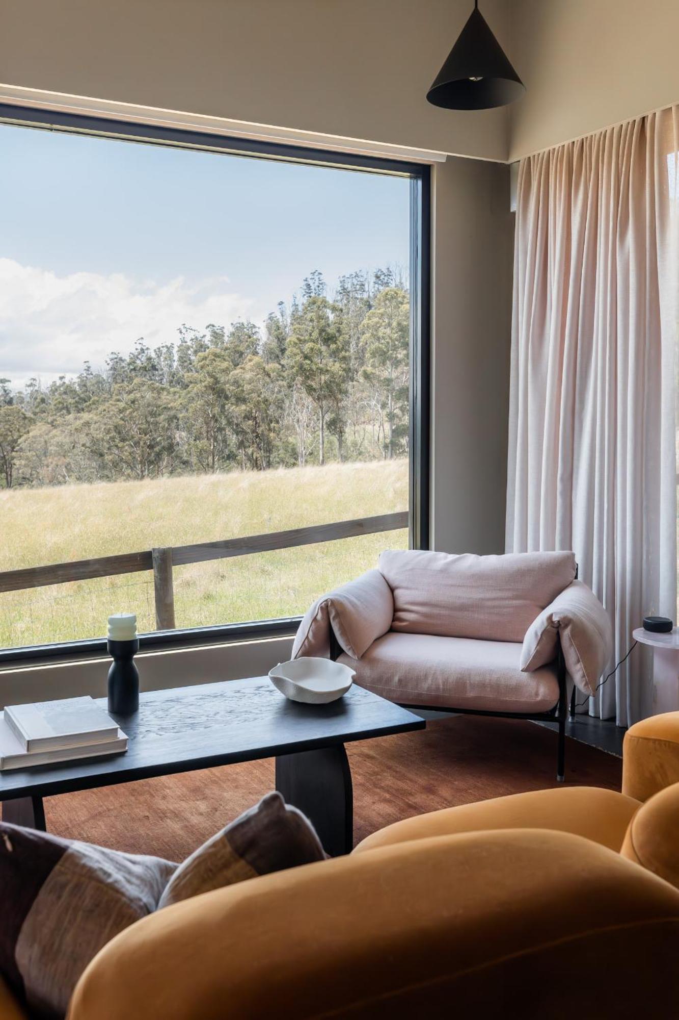 Wherewithal Luxury Suites Carlton Luaran gambar