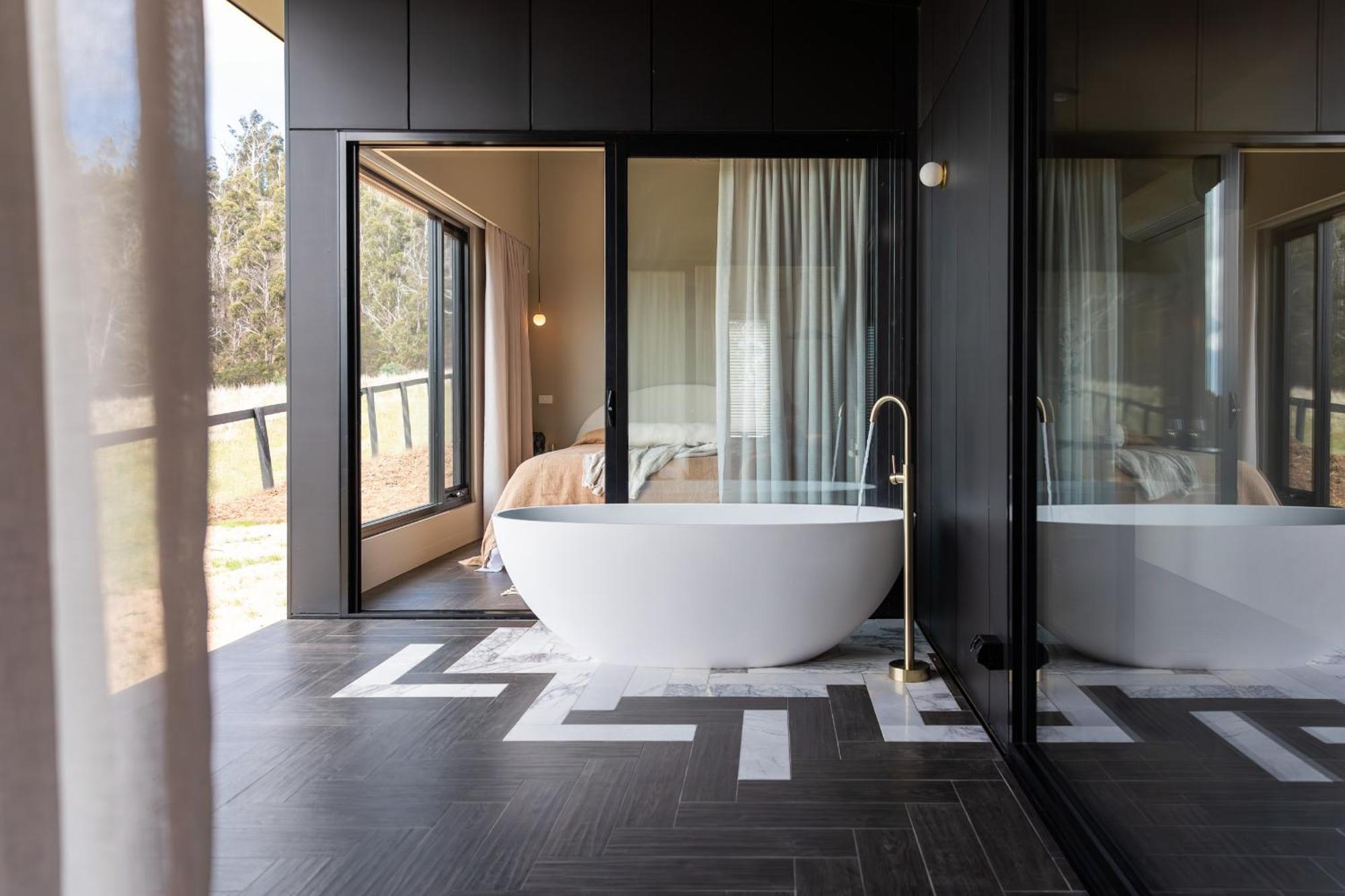 Wherewithal Luxury Suites Carlton Luaran gambar